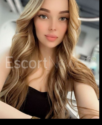 Photo escort girl MAYA: the best escort service