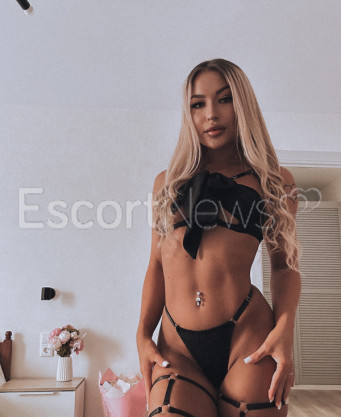 Photo escort girl Sasha: the best escort service