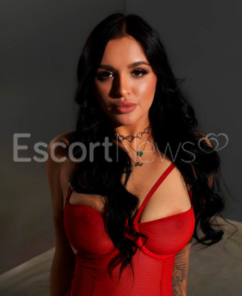 Photo escort girl Alsu: the best escort service