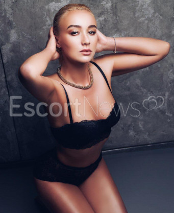 Photo escort girl Janette: the best escort service