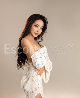 Photo escort girl Alyaa: the best escort service